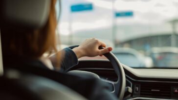 Jazda próbna przed sprzedażą samochodu w skupie aut